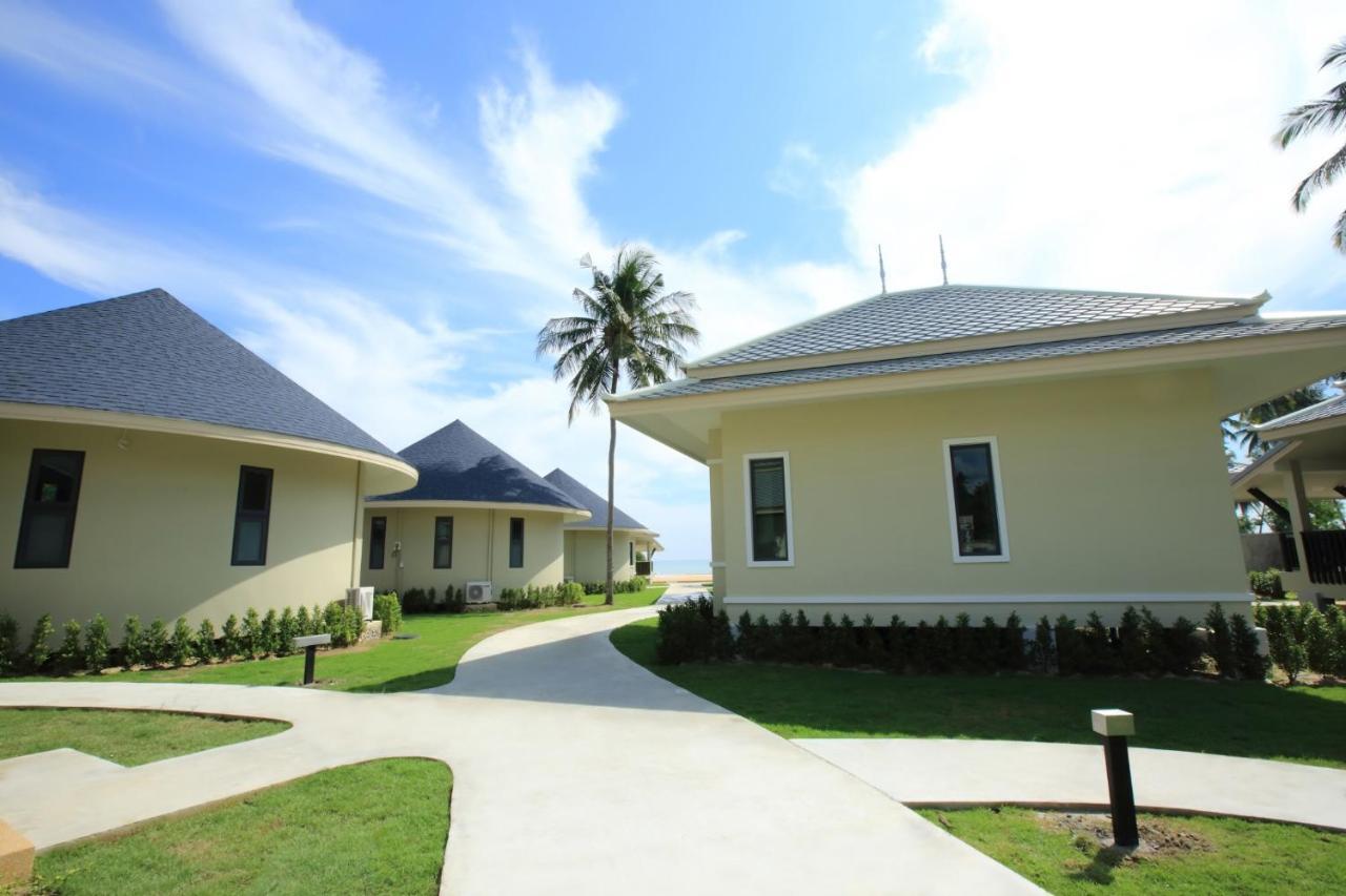 Wis Beach Khanom Exteriör bild